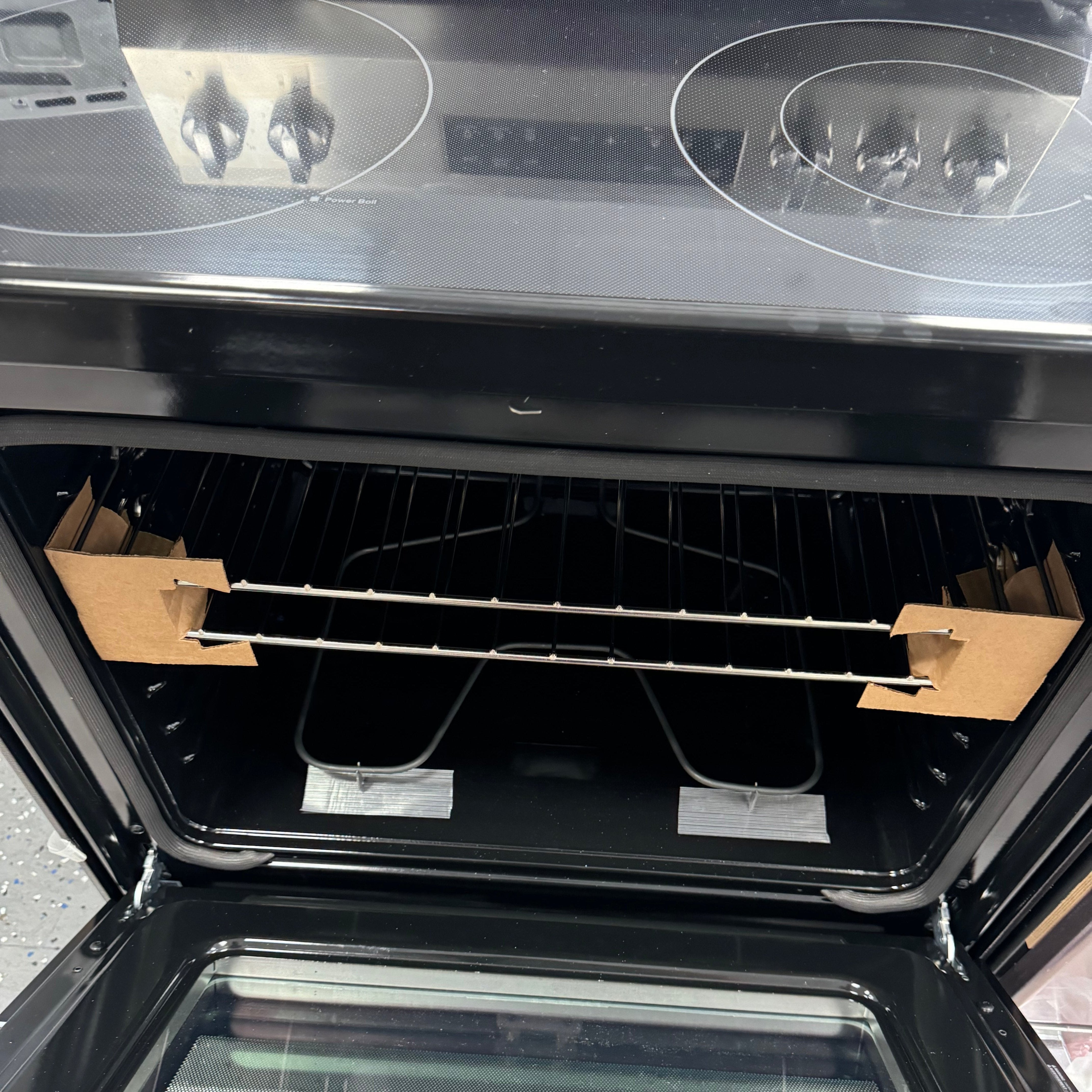 GE® 30" Free-Standing Electric Range with Crisp Mode