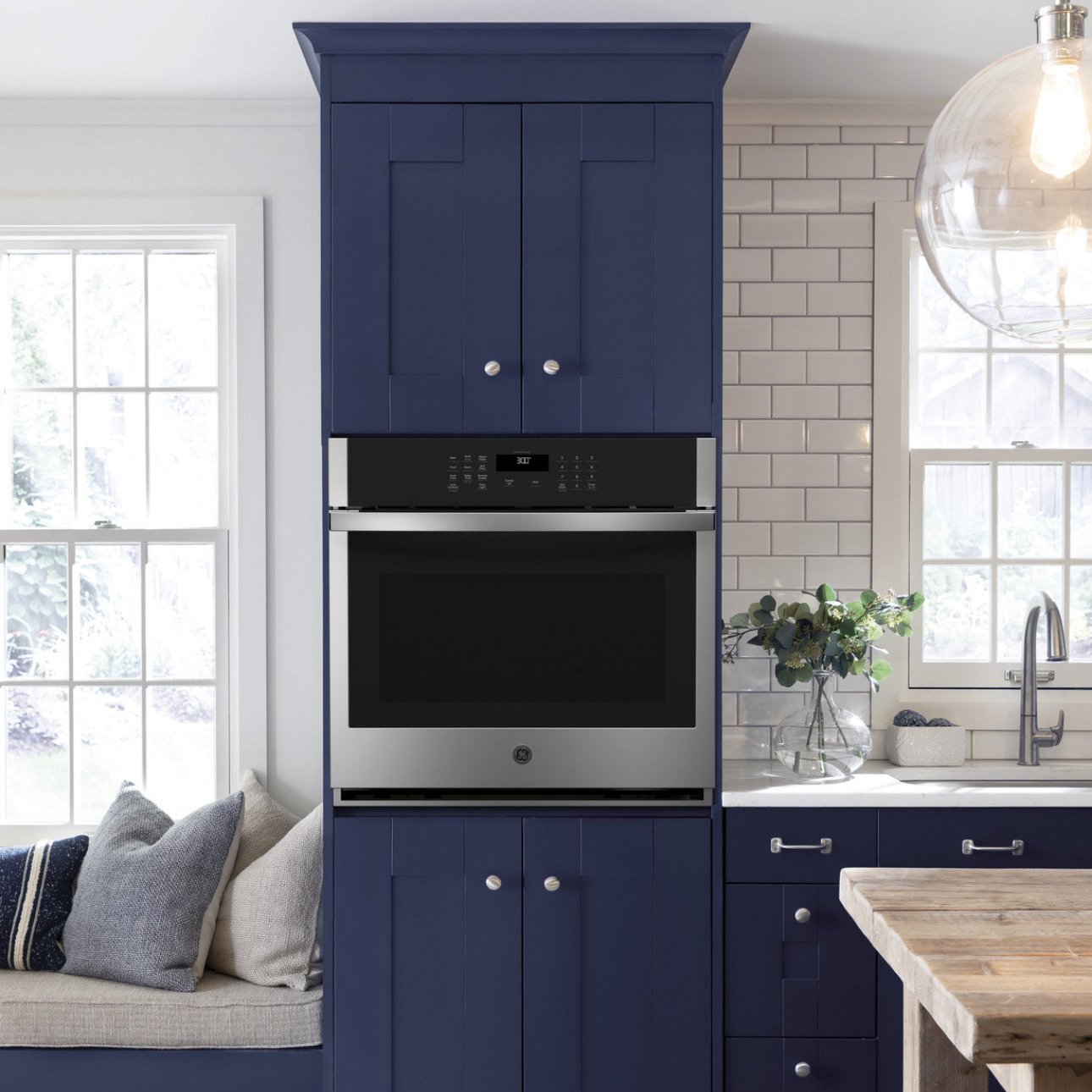 GE® 27" Smart Built-In Single Wall Oven