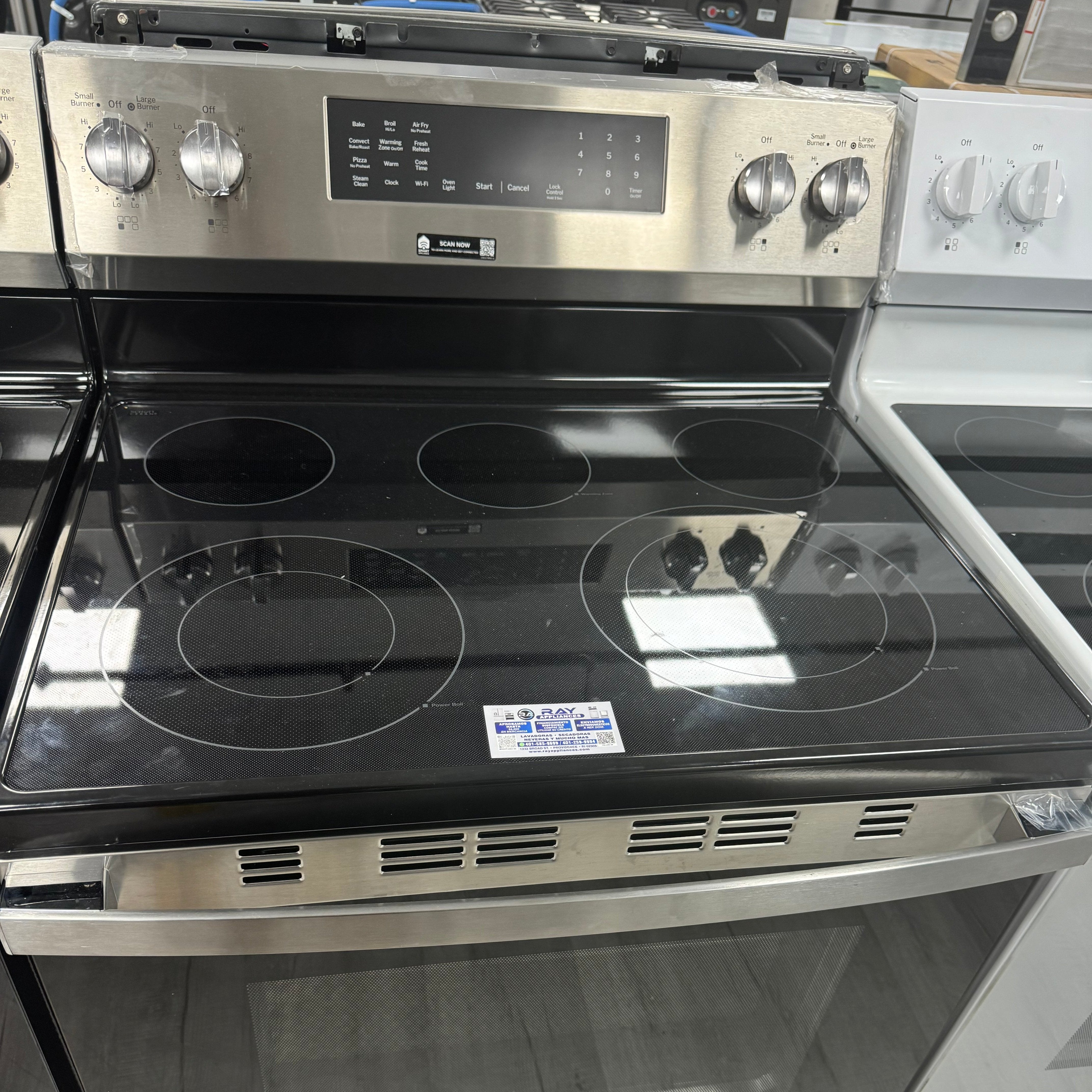 GE® 30" Free-Standing Electric Convection Range with No Preheat Air Fry and EasyWash™ Oven Tray