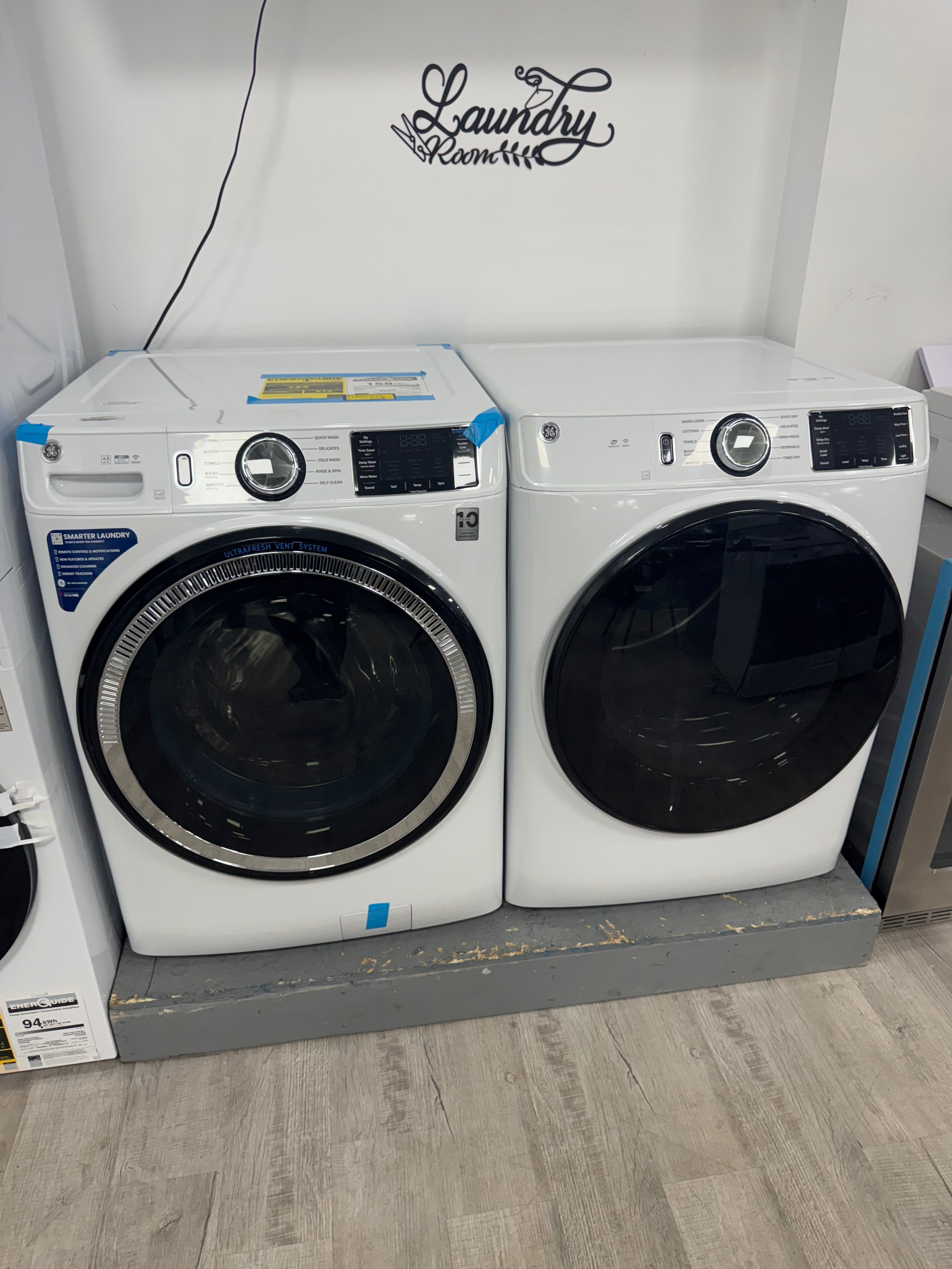 GE® ENERGY STAR 4.8 CU. FT. CAPACITY SMART FRONT LOAD ® WASHER…GE® ENERGY STAR® 7.8 CU. FT. CAPACITY SMART FRONT LOAD ELECTRIC DRYER