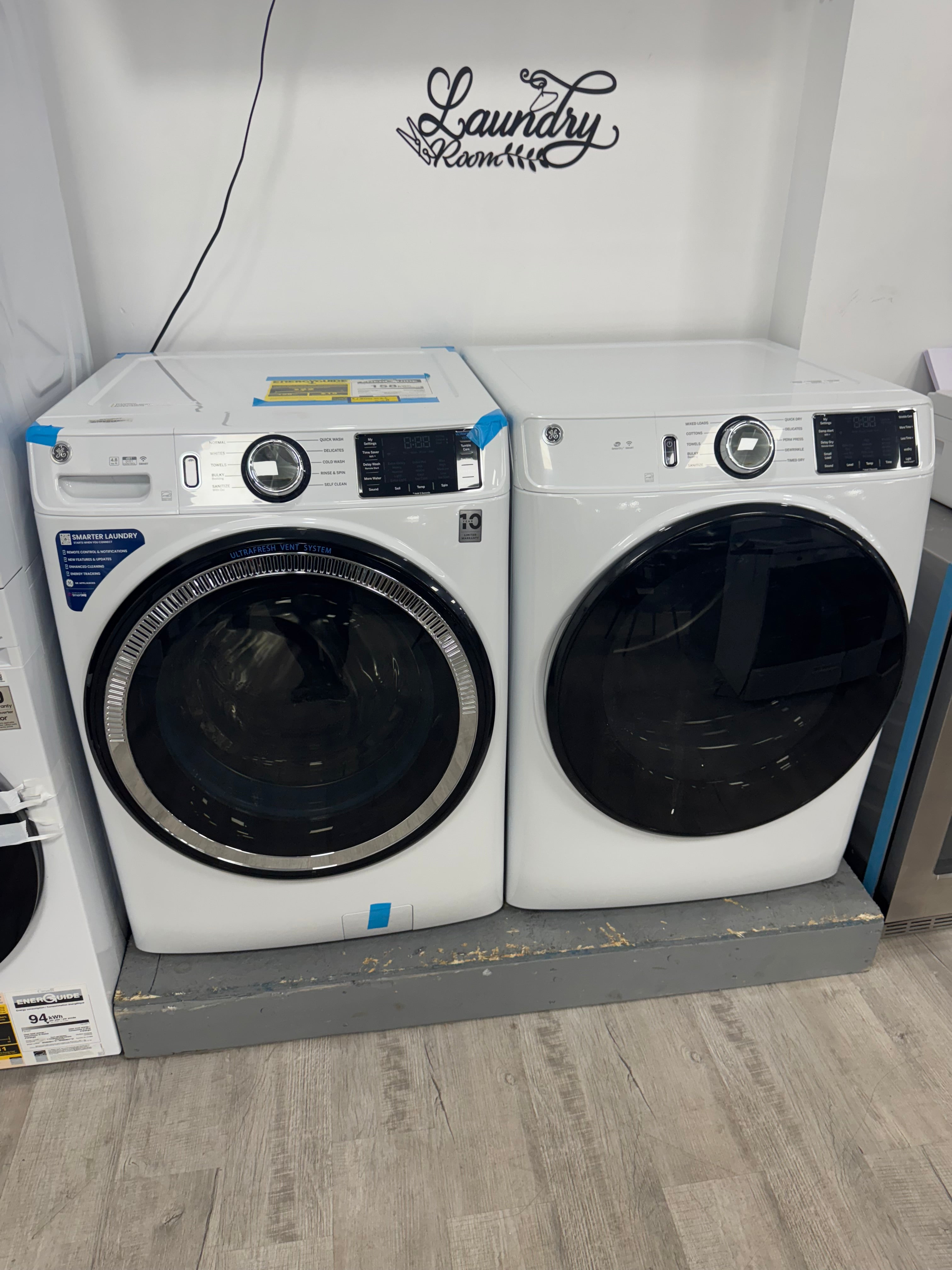 GE® ENERGY STAR 4.8 CU. FT. CAPACITY SMART FRONT LOAD ® WASHER…GE® ENERGY STAR® 7.8 CU. FT. CAPACITY SMART FRONT LOAD ELECTRIC DRYER